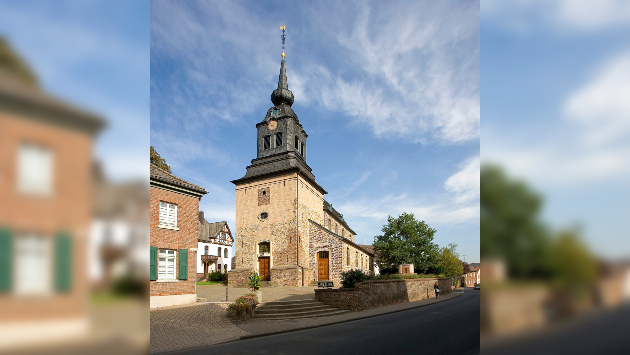 Dachdeckerarbeiten an evangelischer Kirche Wickrathberg können beginnen